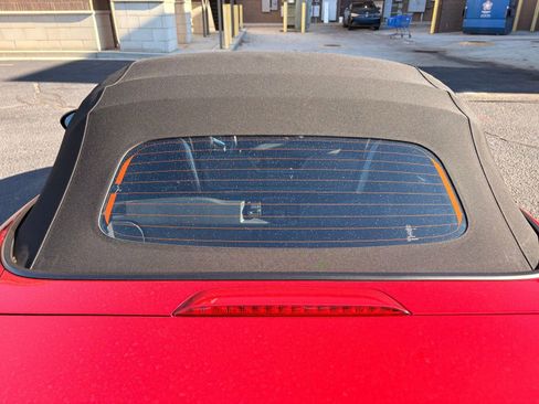 Used 2016 MAZDA MX-5 Miata Club image 22