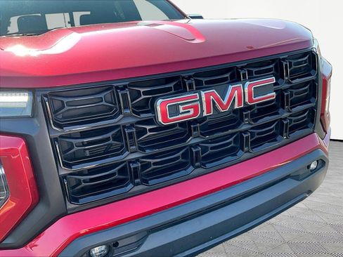 Used 2025 GMC Canyon Elevation w/ Convenience Package AWD/4WD image 34
