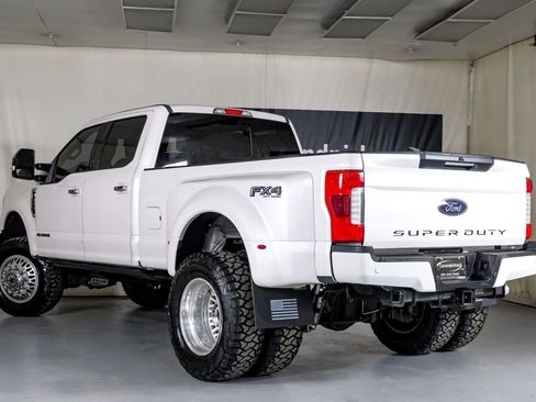 Used 2017 Ford F350 Lariat w/ Lariat Ultimate Package image 10