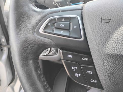 Used 2018 Ford Escape Titanium AWD/4WD image 22