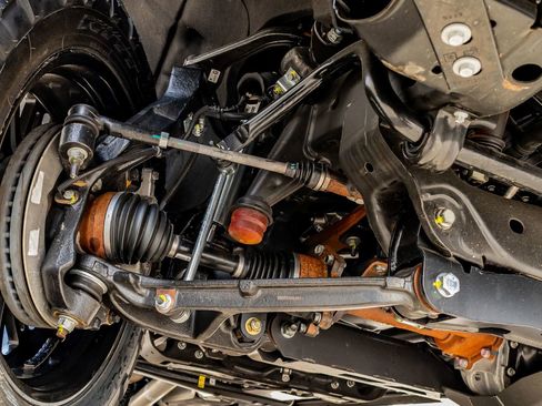 Used 2025 GMC Sierra 2500 Denali Ultimate image 14