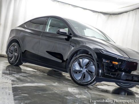 Used 2026 Tesla Model Y Long Range image 4