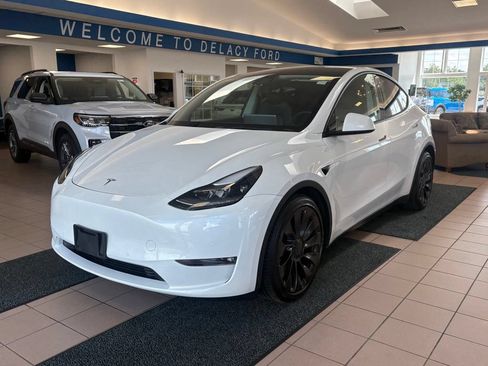 Used 2022 Tesla Model Y Performance AWD/4WD image 1