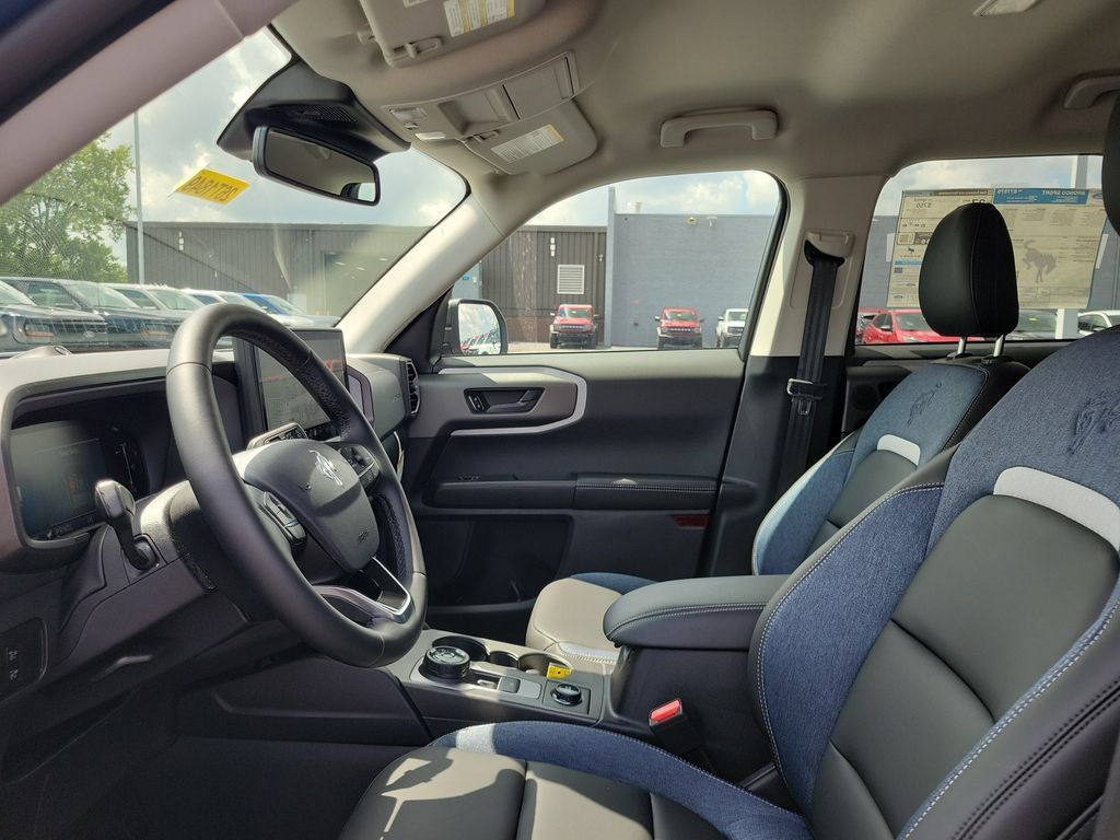 New 2026 Ford Bronco Sport Outer Banks w/ Outer Banks Tech Package+ AWD/4WD image 18