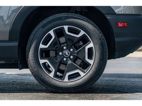 Used 2023 Ford Bronco Sport Outer Banks w/ Tech Package image 5