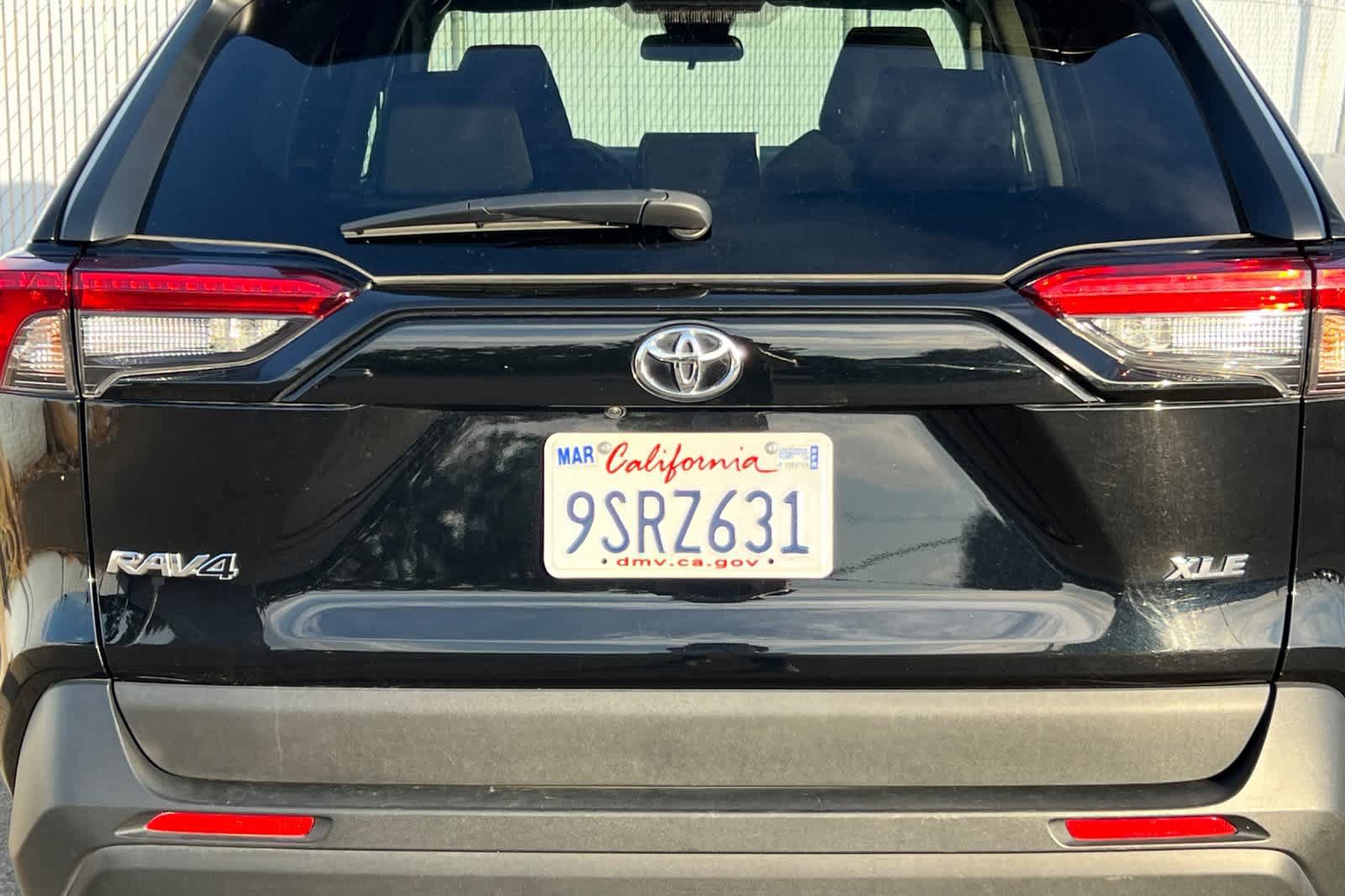 Used 2025 Toyota RAV4 XLE FWD image 22