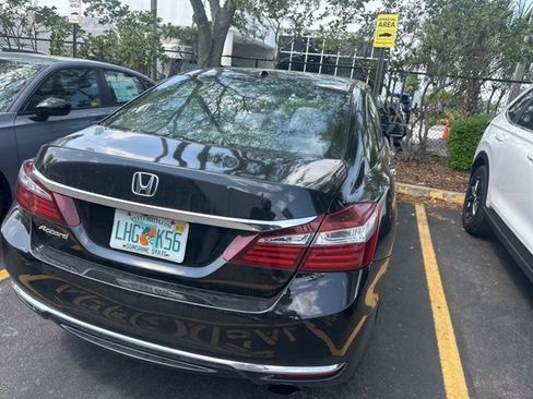 Used 2016 Honda Accord EX image 27