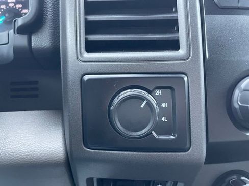 Used 2022 Ford F250 XL w/ Power Equipment Group image 18