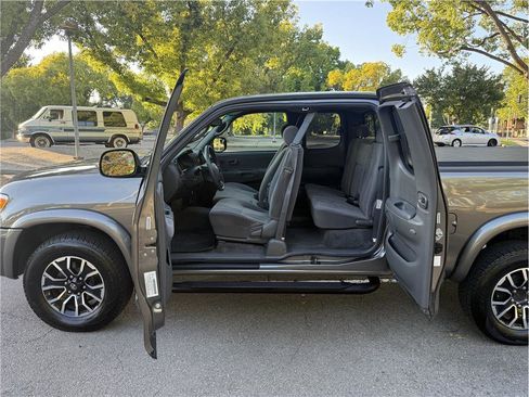Used 2004 Toyota Tundra SR5 AWD/4WD image 10