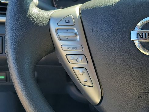 Used 2016 Nissan Sentra S image 22