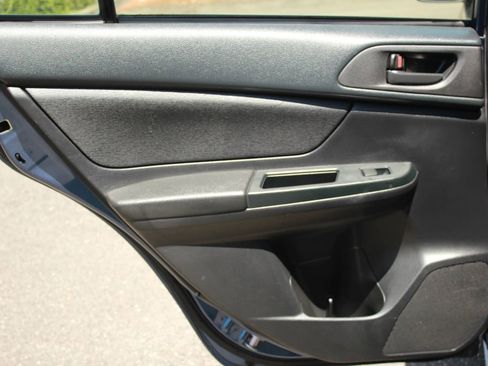 Used 2013 Subaru Impreza 2.0i AWD/4WD image 21