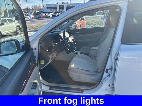 Used 2012 Subaru Outback 2.5i Limited image 12