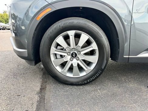 Used 2023 Hyundai Palisade SE image 32