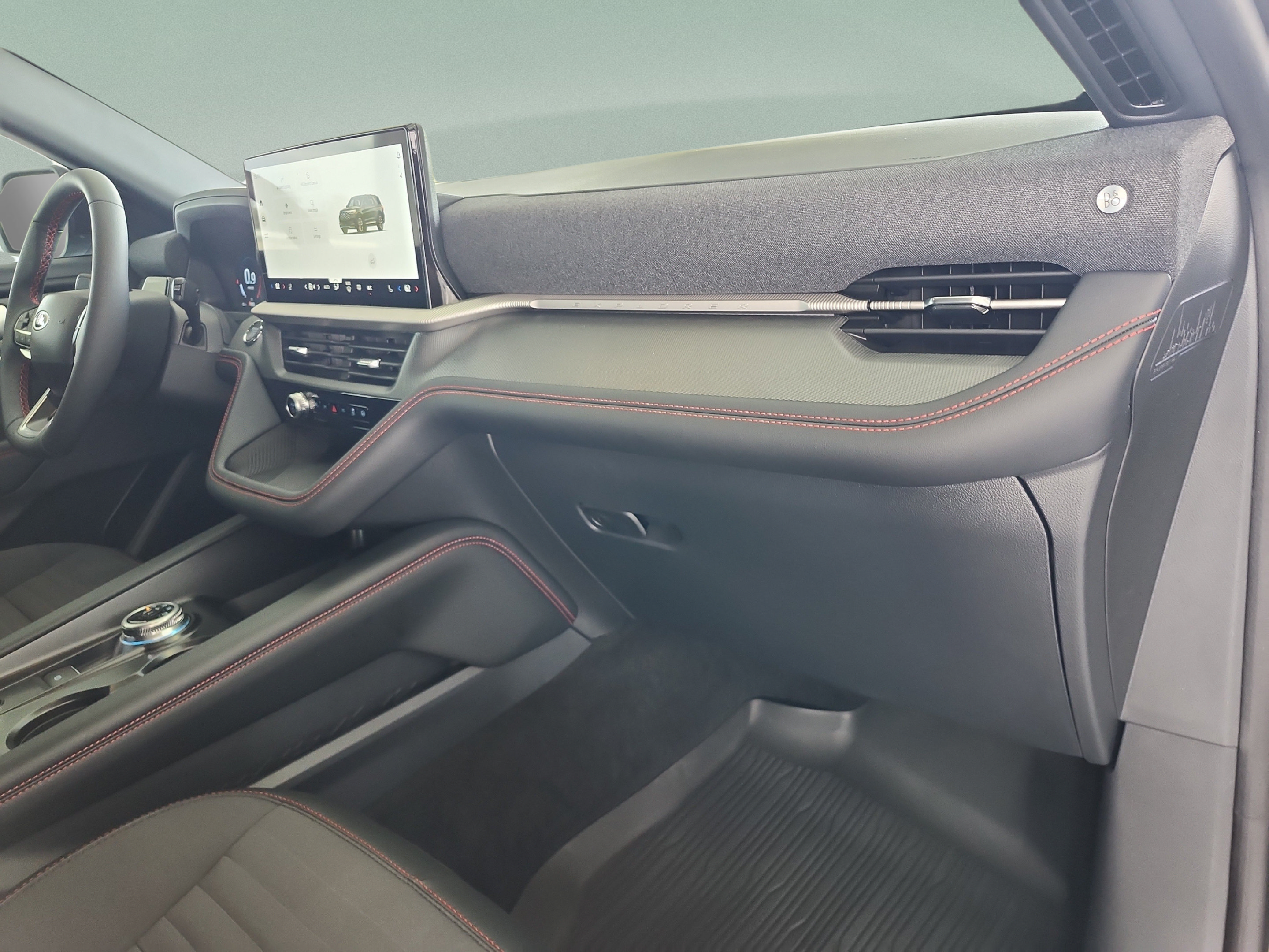 New 2026 Ford Explorer ST-Line w/ ST-Line Street Pack RWD image 20