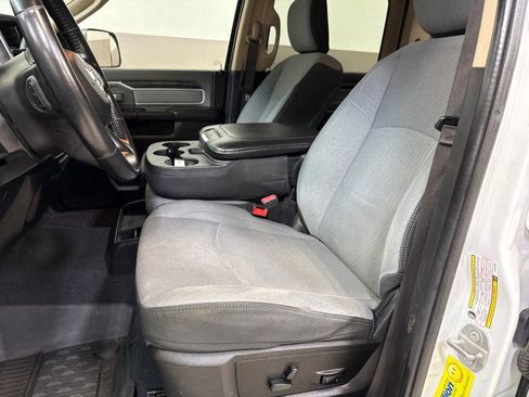 Used 2020 RAM 3500 Big Horn w/ Level 1 Equipment Group image 17