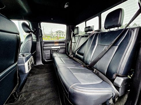 Used 2022 Ford F250 Lariat w/ Lariat Value Package image 12