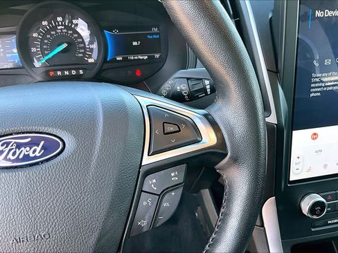 Used 2024 Ford Edge SEL image 23