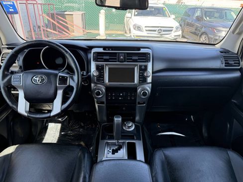 Used 2010 Toyota 4Runner Limited AWD/4WD image 16