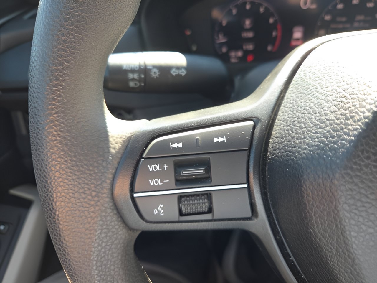 Used 2024 Honda Accord EX image 13