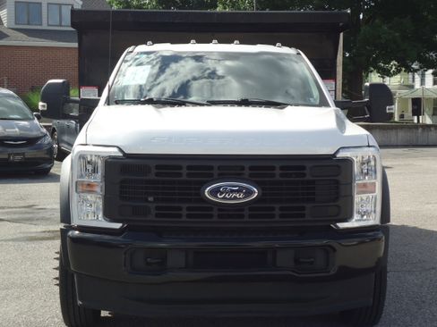 Used 2023 Ford F550 4x4 Regular Cab Super Duty image 9