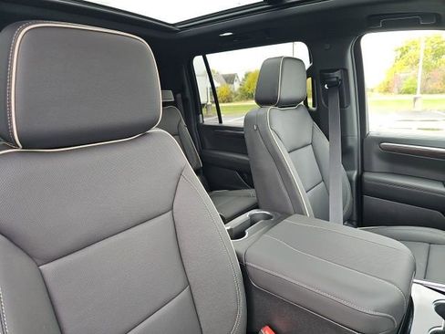 New 2026 Chevrolet Suburban Premier w/ Sun And Tow Package image 34