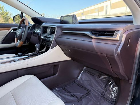 Used 2017 Lexus RX 350 FWD w/ Premium Package image 23