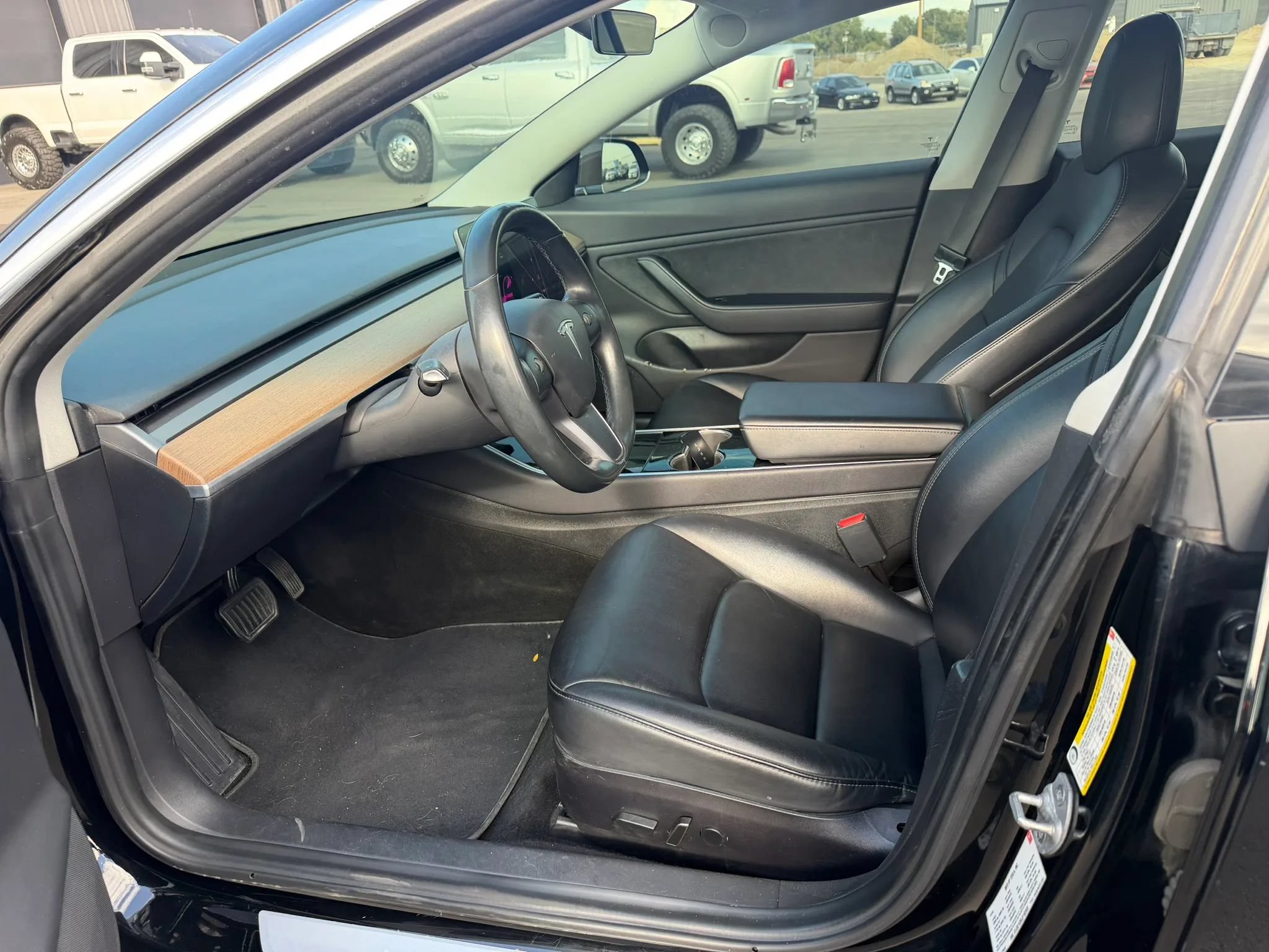 Used 2018 Tesla Model 3 Long Range AWD/4WD image 9