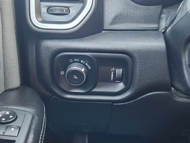 Used 2021 RAM 3500 Big Horn AWD/4WD image 24