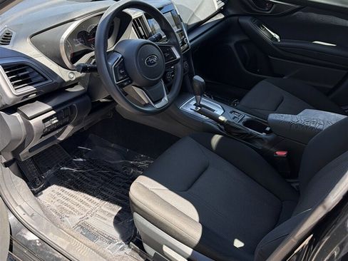 Used 2018 Subaru Impreza 2.0i Premium w/ Popular Package #2 AWD/4WD image 5