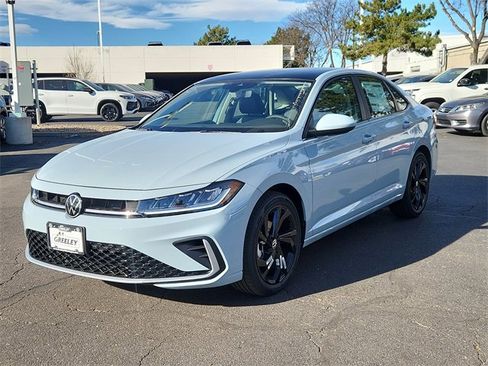 New 2026 Volkswagen Jetta SE image 4