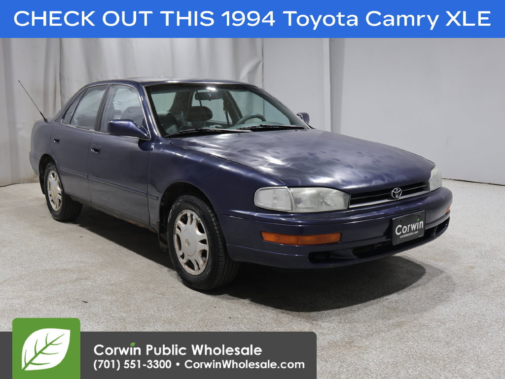 Used 1994 Toyota Camry XLE FWD image 1