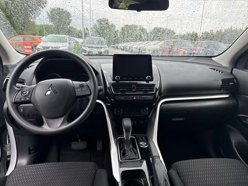 Used 2025 Mitsubishi Eclipse Cross LE AWD/4WD image 7