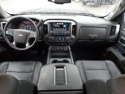 Used 2018 Chevrolet Silverado 1500 LTZ Z71 w/ LTZ Plus Package image 13