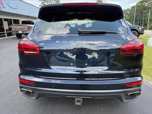 Used 2016 Porsche Cayenne AWD/4WD image 21