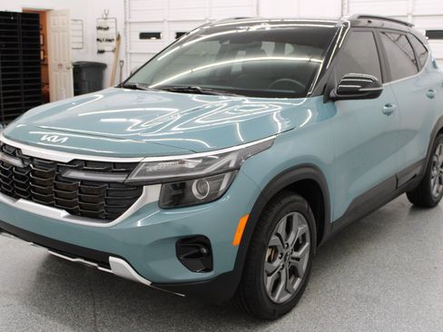 Used 2024 Kia Seltos S FWD image 3