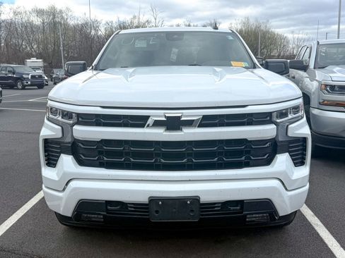 Used 2022 Chevrolet Silverado 1500 RST image 2