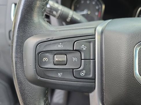 Used 2021 GMC Yukon XL SLT w/ SLT Premium Package image 16