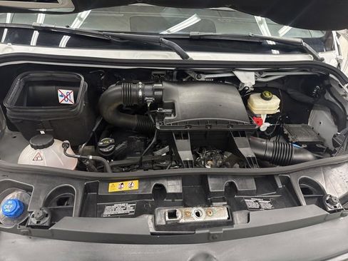 Used 2021 Mercedes-Benz Sprinter 3500 w/ Swivel Seat Package image 27