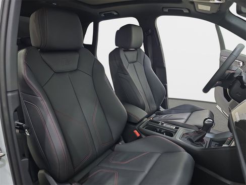 Certified 2025 Audi Q3 2.0T Premium Plus w/ Premium Plus Package image 12