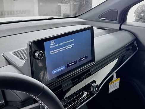 New 2026 Honda Prologue Touring image 8