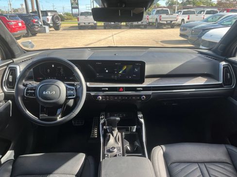 Used 2024 Kia Sorento SX Prestige AWD/4WD image 9