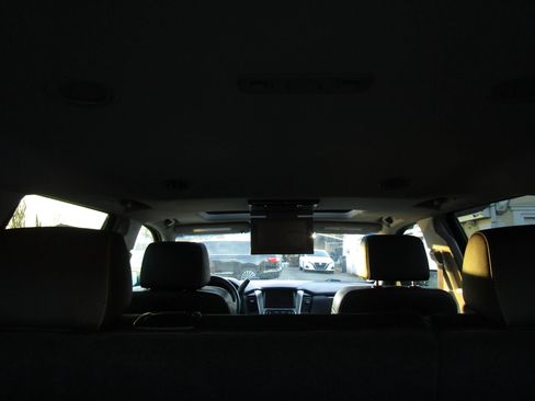 Used 2017 Chevrolet Tahoe LT image 22