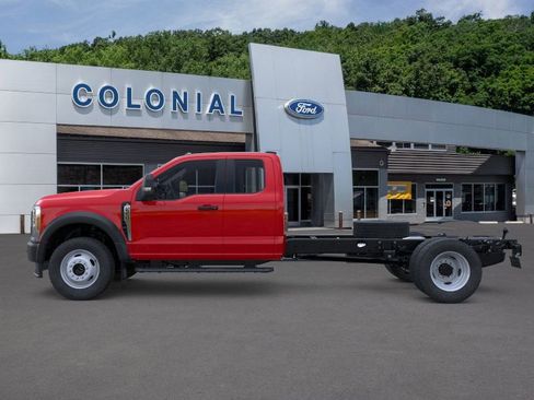 New 2025 Ford F550 4x4 SuperCab Super Duty w/ Snow Plow Prep Package image 3