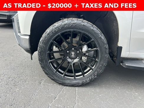 Used 2019 Chevrolet Silverado 1500 LTZ w/ LTZ Premium Package image 9