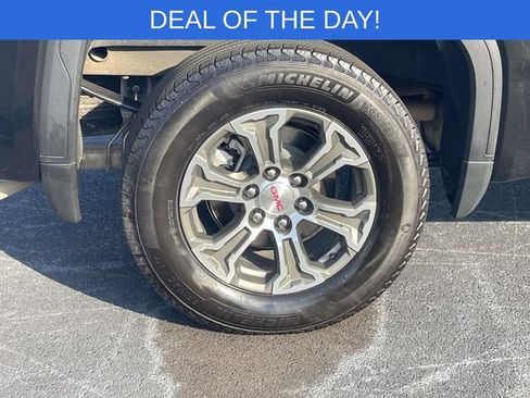 Used 2025 GMC Sierra 1500 SLT AWD/4WD image 9