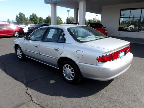 Used 2005 Buick Century Custom image 3