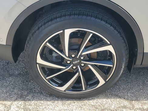 Certified 2024 Lincoln Corsair Reserve w/ Equipment Group 202A image 7