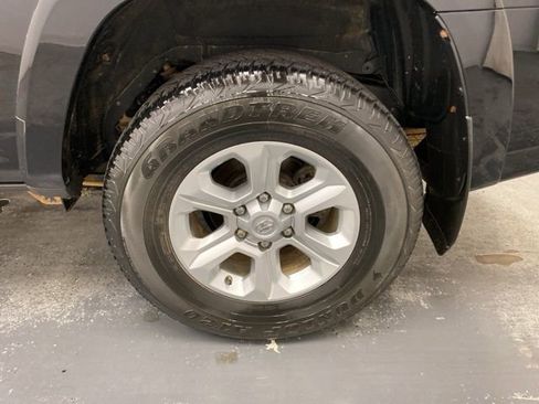 Used 2023 Toyota 4Runner SR5 Premium image 33