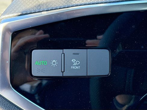 New 2025 Audi Q3 2.0T Premium Plus image 33