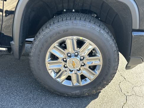 New 2026 Chevrolet Silverado 2500 High Country w/ High Country Premium Package image 15
